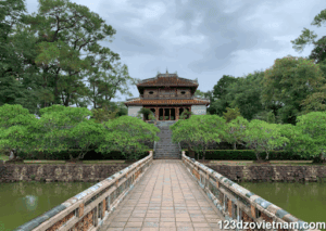 The entrance to Minh Mang Tomb