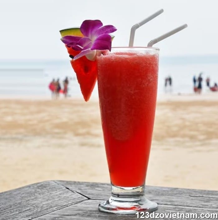an bang beach hoi an vietnam watermelon juice