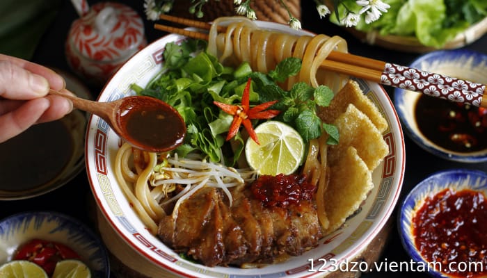 Cao Lau in Hoian