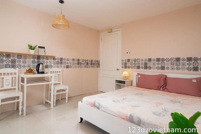Hy Local Budget Hotel