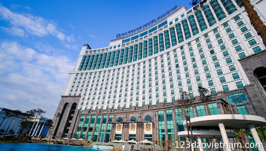 Note for foreign tourists when booking hotels in Ha Long