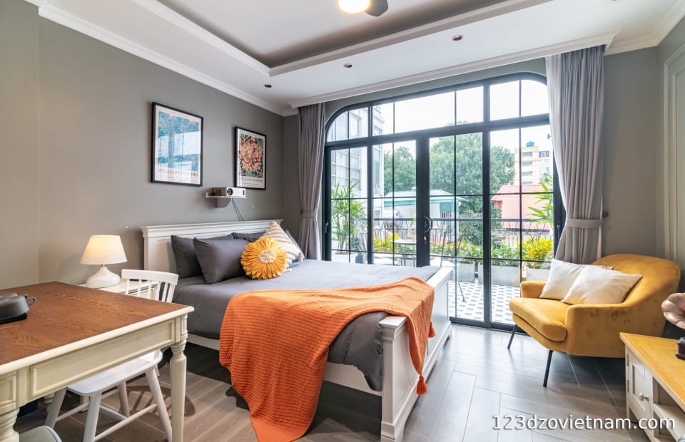 Sazi Homestay - No. 5, Hàng Trống Street
