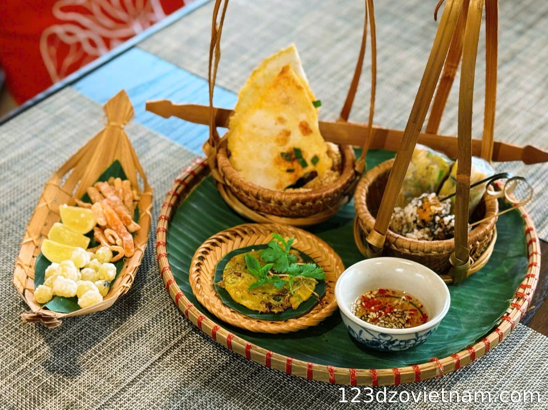 SJourney Luxury train Vietnam cuisine