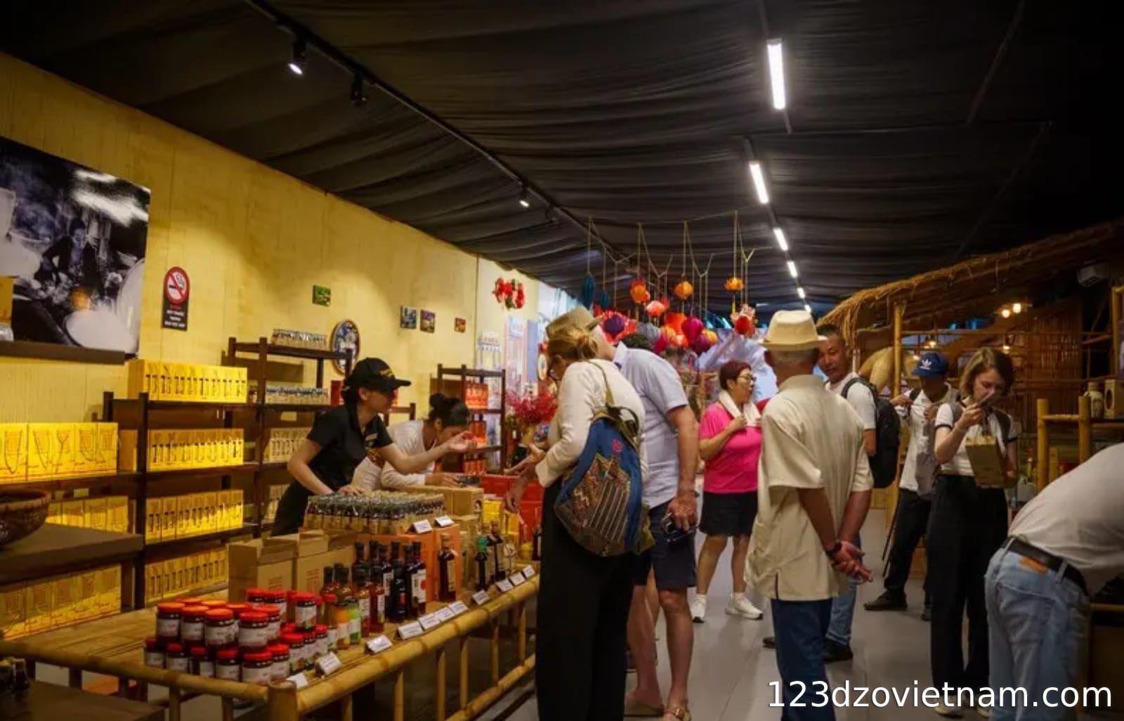 Tourists in Phan Thiet Nha Trang