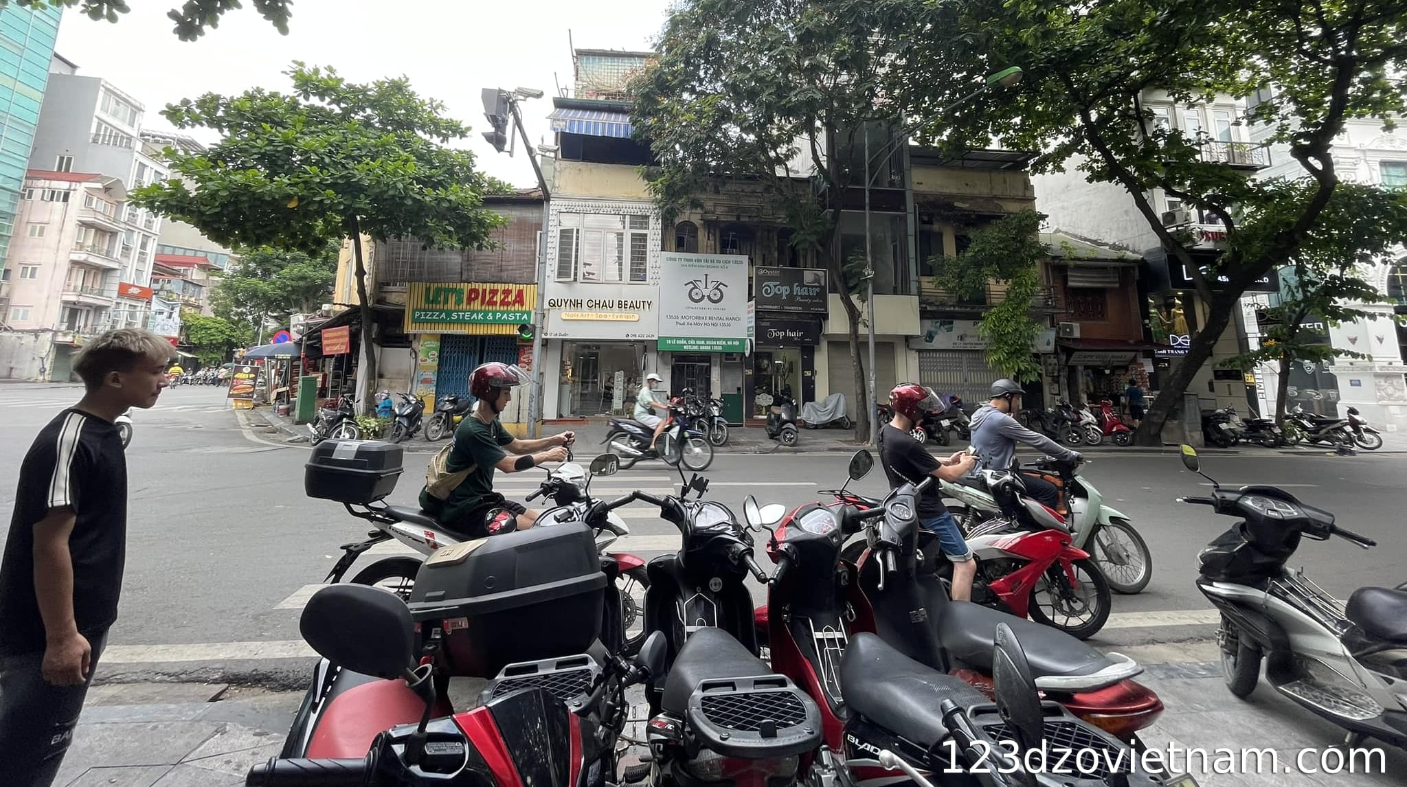 13535 Motorbike | 53A Phan Boi Chau Street, Hoan Kiem District