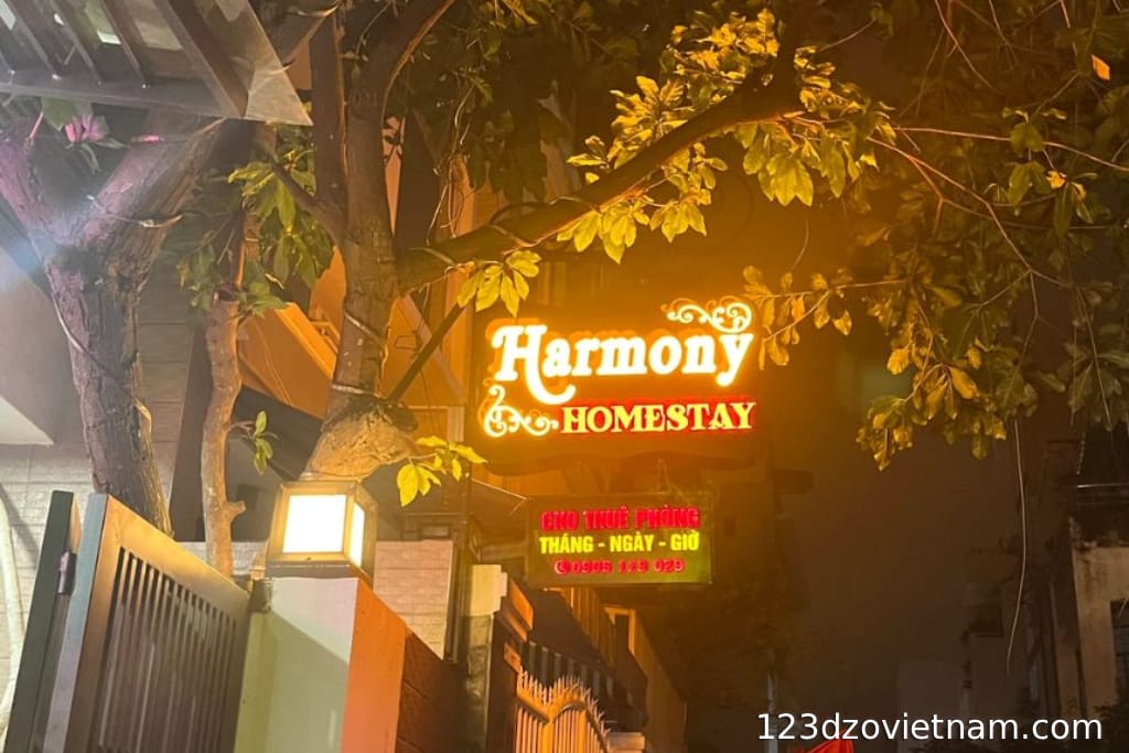 Harmony Homestay (~1 km)