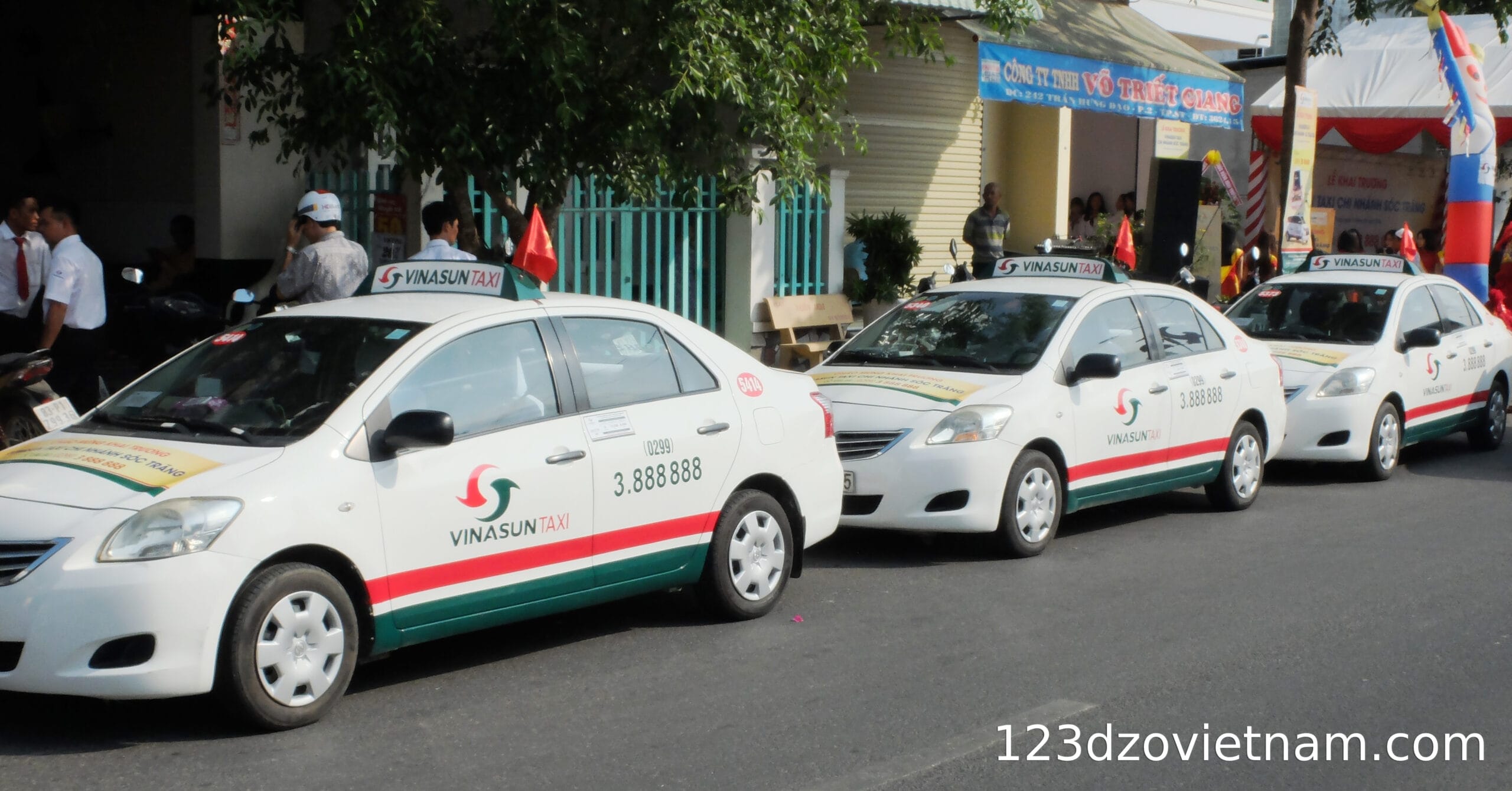 Why did I choose Vinasun Taxi Vietnam?