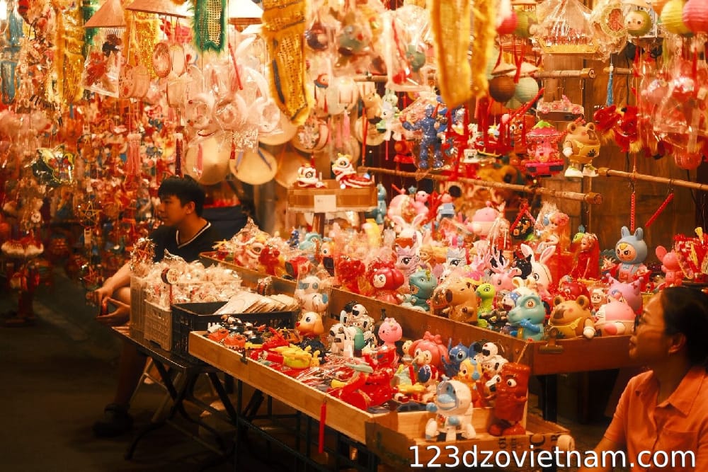Attend seasonal events and festivals