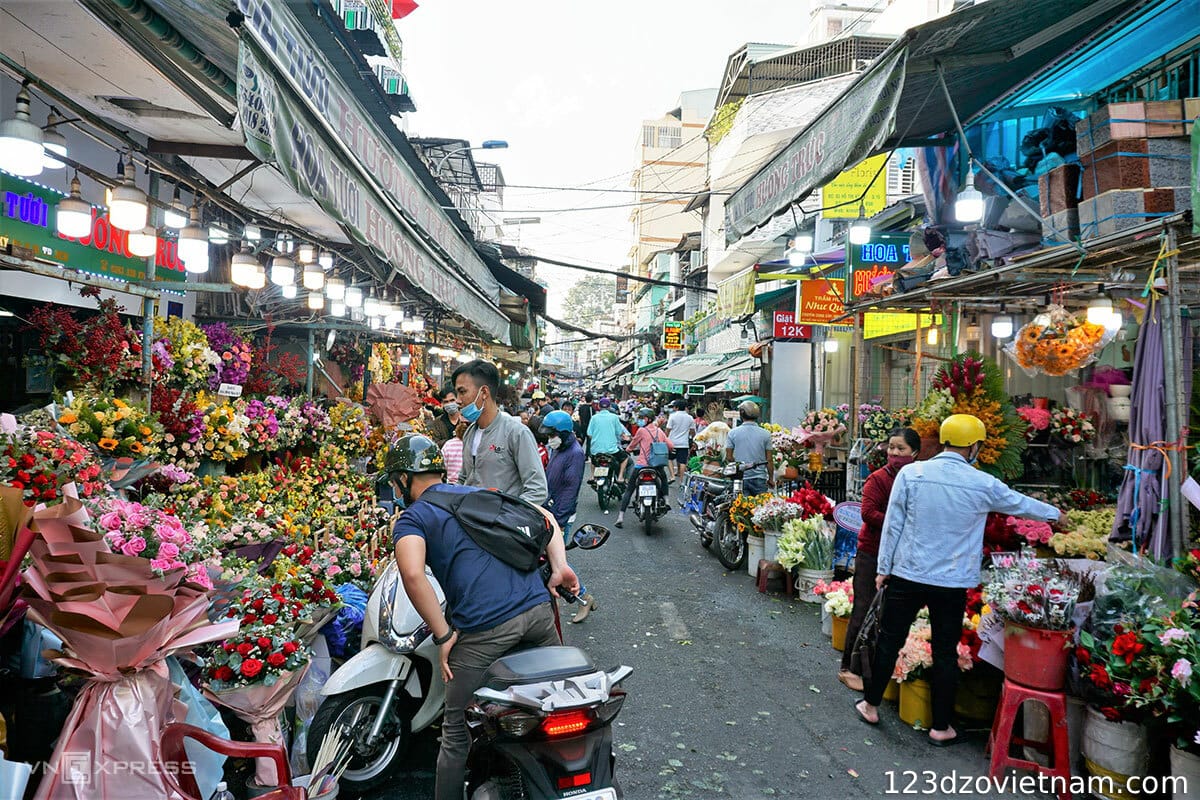Ho Thi Ky Flower Market