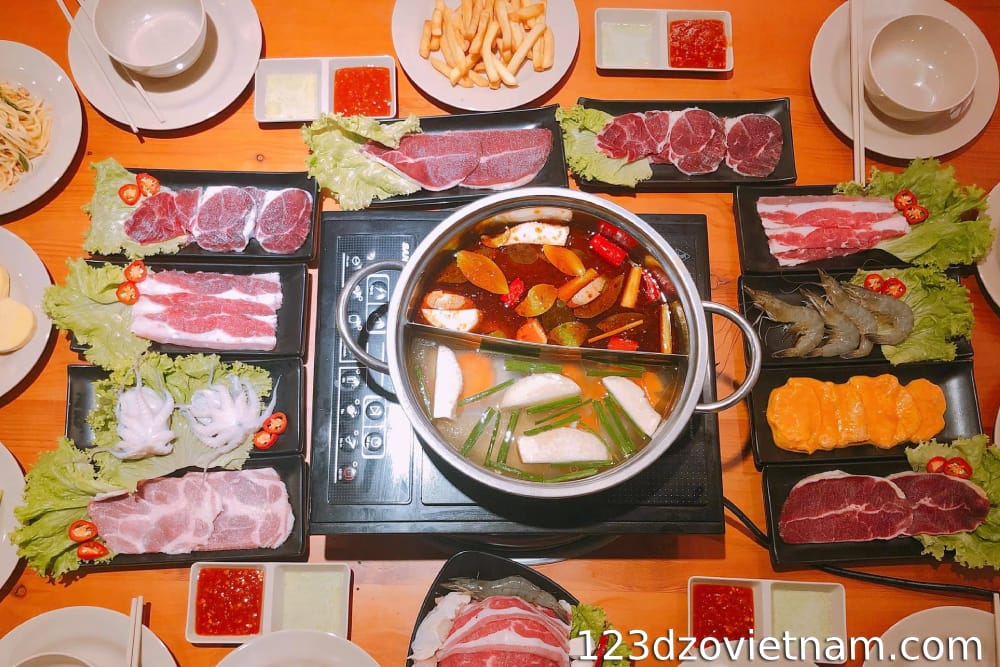 Hot pot at night - a cozy experience