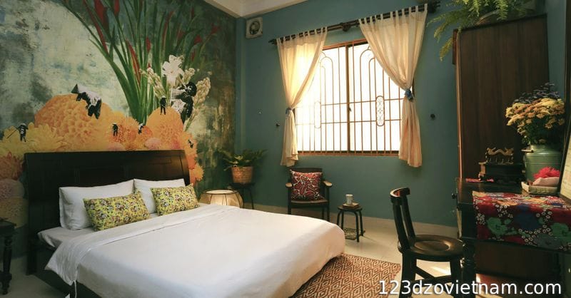 OTRO Hostel bedroom