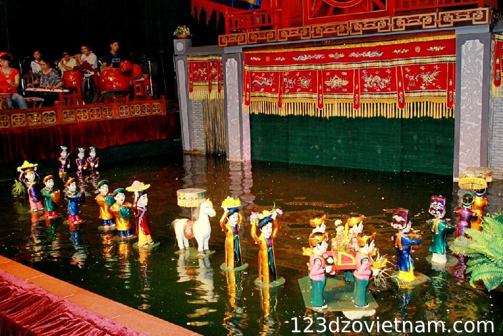 Water puppet show at the Golden Dragon Theatre