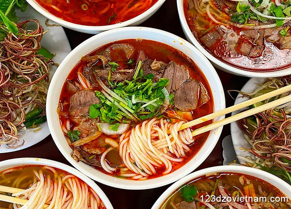 Bun bo Hue