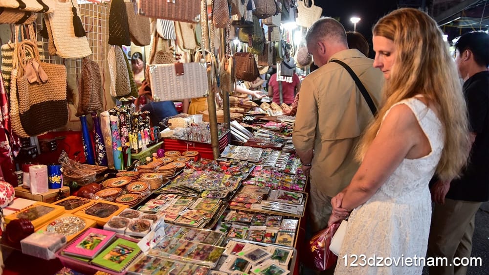 Buy unique souvenirs.