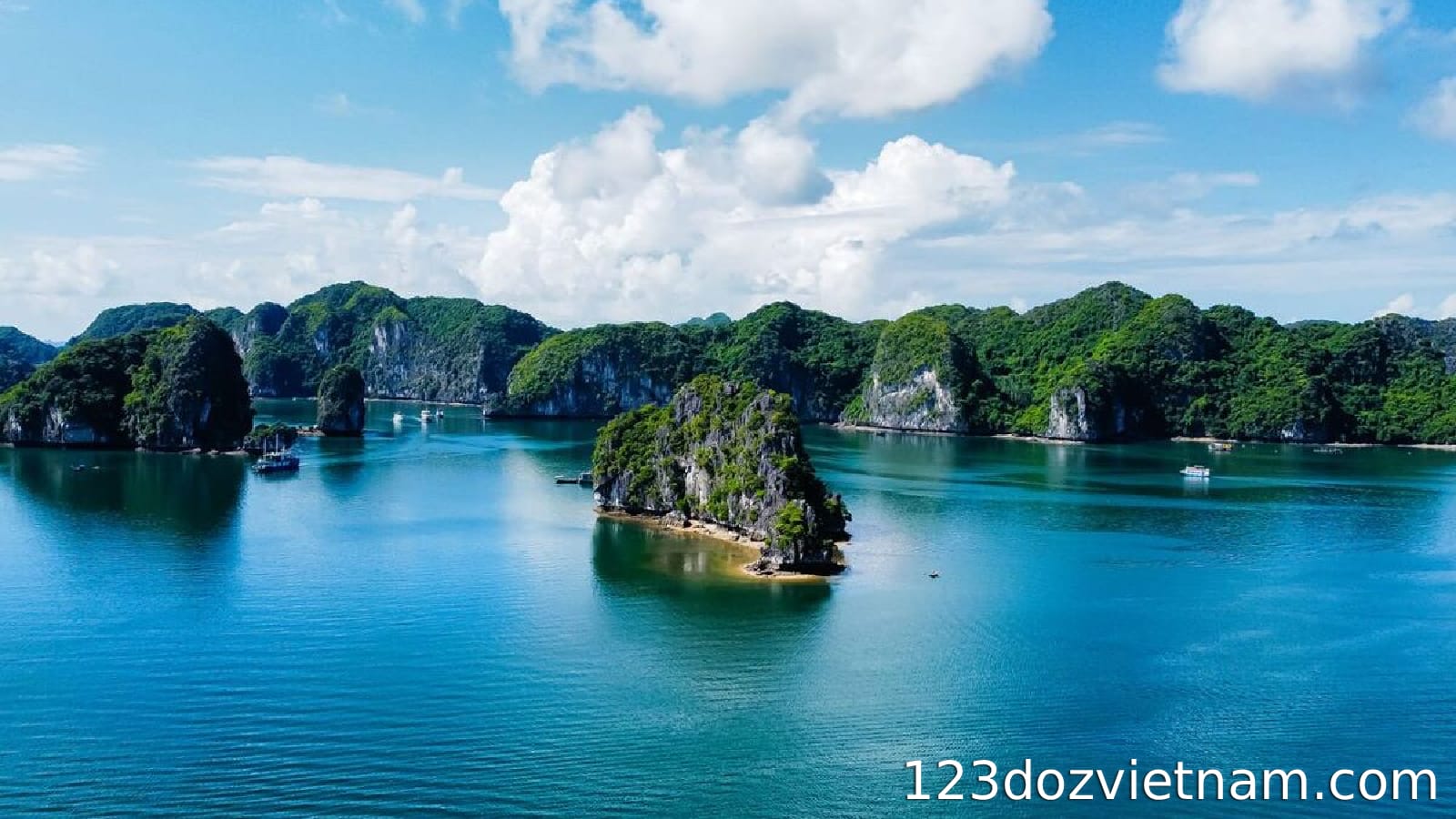 Explore Lan Ha Bay (less crowded)