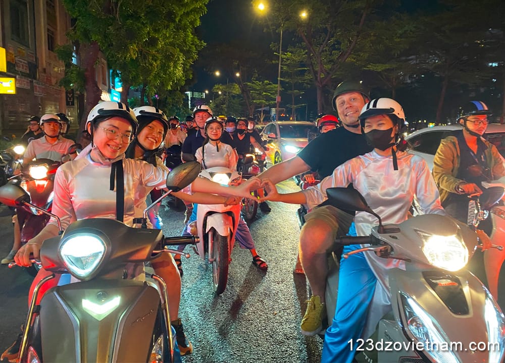 Food tour by motorbike