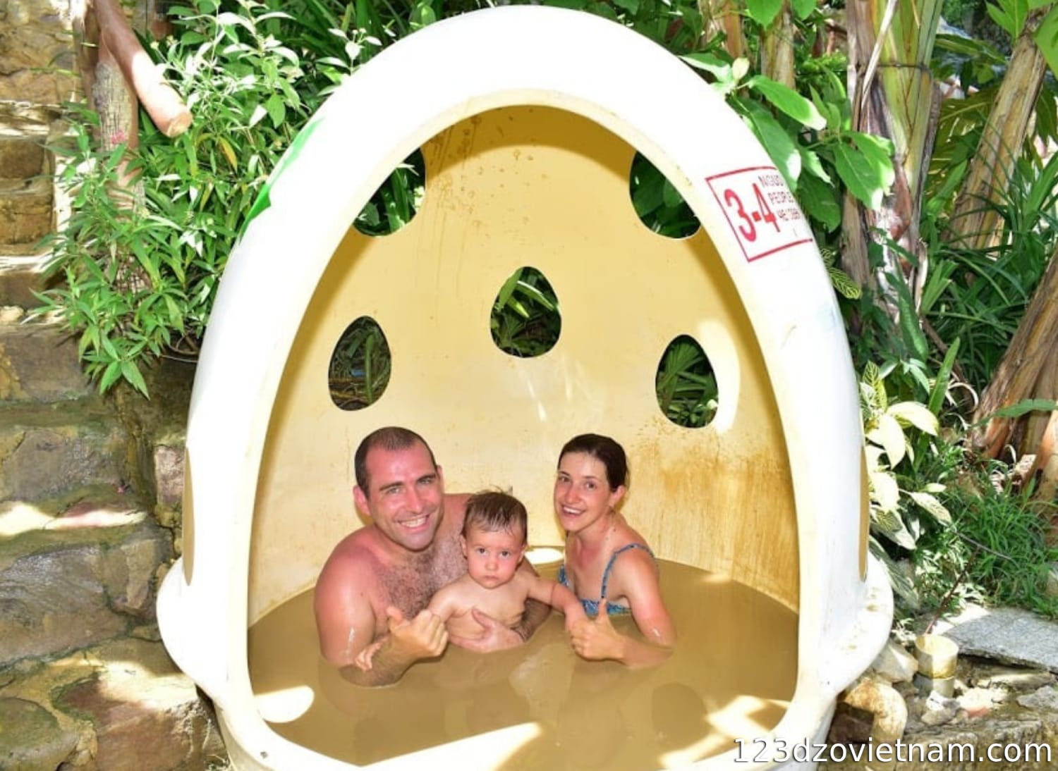 100 Eggs Mud Bath (family - team building)