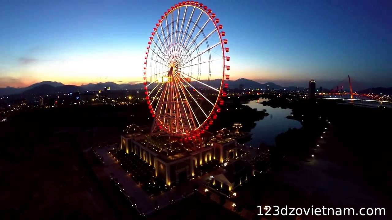 Image of the Ferris wheel