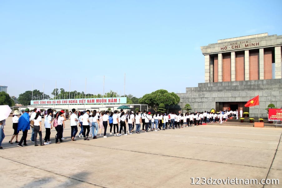 Ticket prices for the mausoleum and surrounding areas