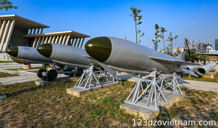 tank-and-military-equipment-area (2)