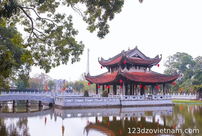 explore-history-at-den-do-temple