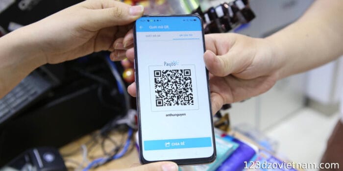 notes-when-using-qr-code-payments-in-vietnam