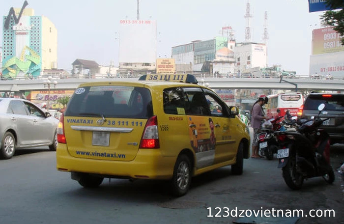 vinataxi-saigon-taxi-affordable-taxi-for-inner-city-travel (1)