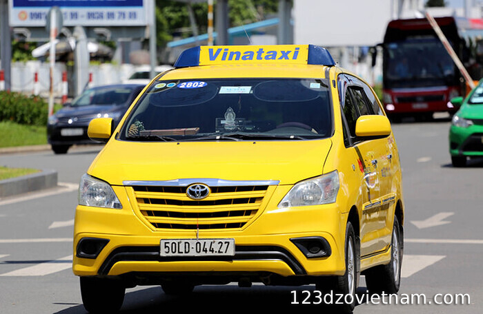 vinataxi-saigon-taxi-affordable-taxi-for-inner-city-travel