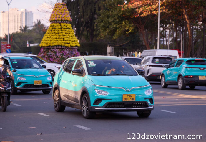 xanh-sm-modern-electric-taxi-service-from-vinfast (1)