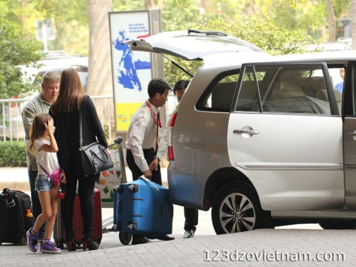 airport shuttle Vietnam is that it is economical, but more comfortable than the bus