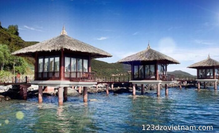 Vinpearl Luxury Nha Trang private rooms over the sea