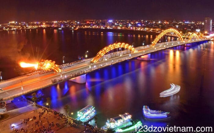 dragon-bridge-fire-show-night